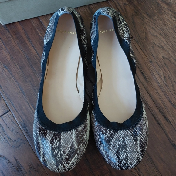Cole Haan - Snake skin print ballet flats - Picture 2 of 10